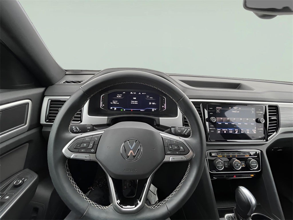 2023 Volkswagen Atlas Cross Sport 3.6L V6 SE w/Technology Certified