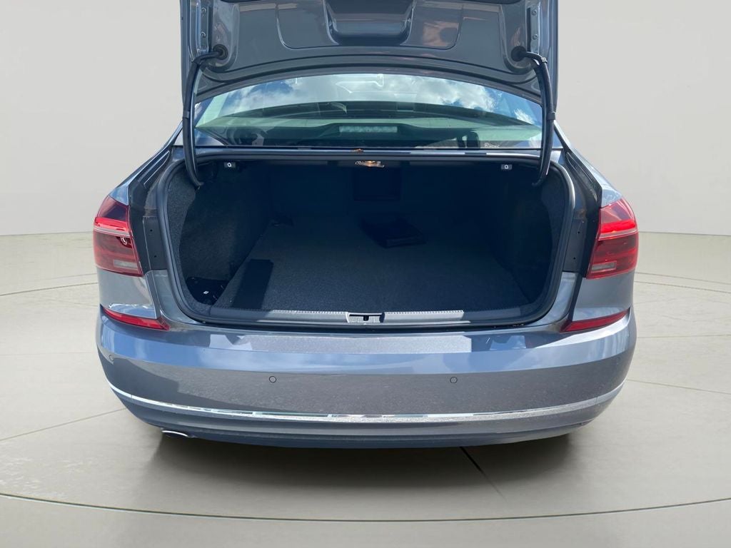 2018 Volkswagen Passat 2.0T SEL Premium Company Car Only 3000 Miles