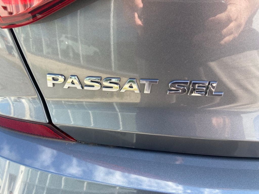 2018 Volkswagen Passat 2.0T SEL Premium Company Car Only 3000 Miles