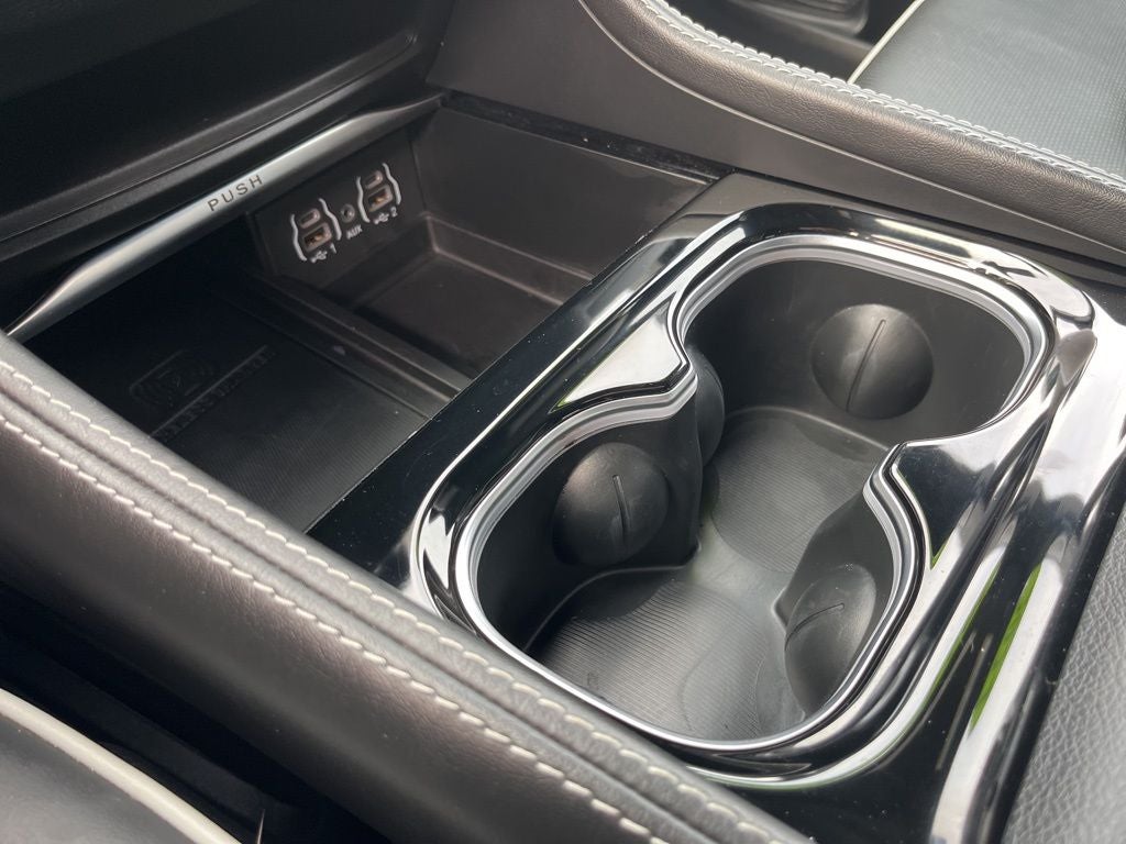 2024 Chrysler Pacifica Limited S APPERANCE PACKAGE