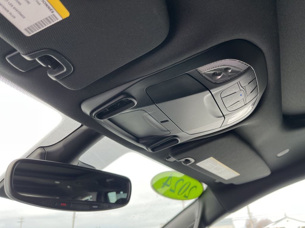 2024 Chrysler Pacifica Limited S APPERANCE PACKAGE