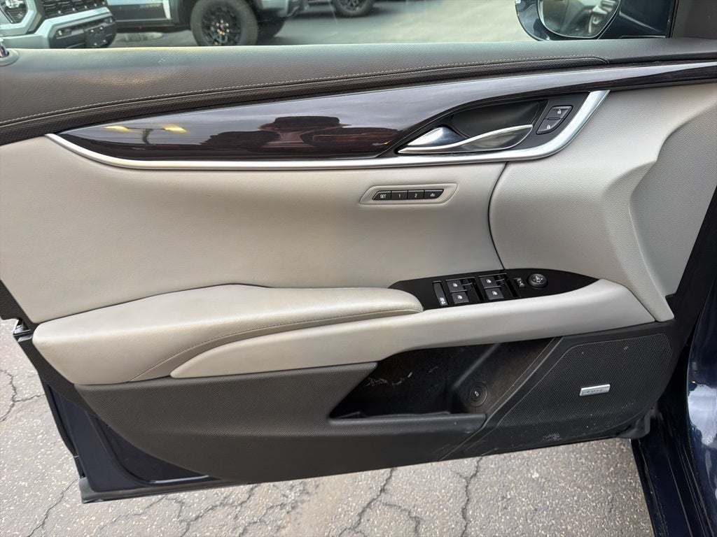 2016 Cadillac XTS Luxury CARBRAVO CERTIFIED!