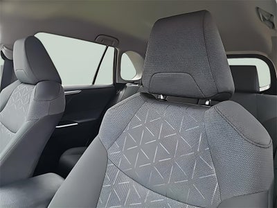 2025 Toyota RAV4 XLE Car Bravo Certified, Automatic Climate,