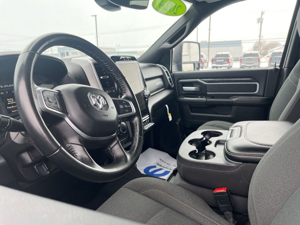 2024 RAM 2500 Big Horn LVL 1 NIGHT EDITION