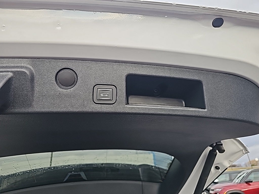 2025 Chevrolet Equinox LT Fresh Trade!!! Remote Start, Heated Seats/Steering