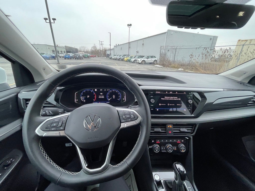 2022 Volkswagen Taos 1.5T SEL Certified