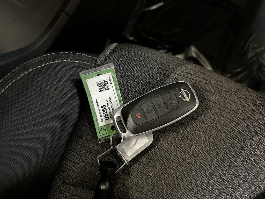 2023 Nissan Rogue SV CarBravo Certified