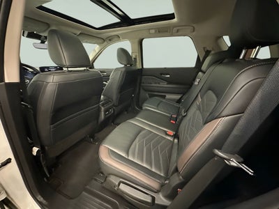 2024 Nissan Pathfinder Platinum CARBRAVO CERTIFIED