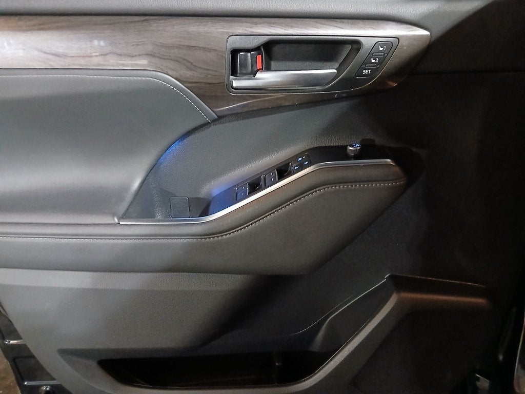 2022 Toyota Highlander Limited