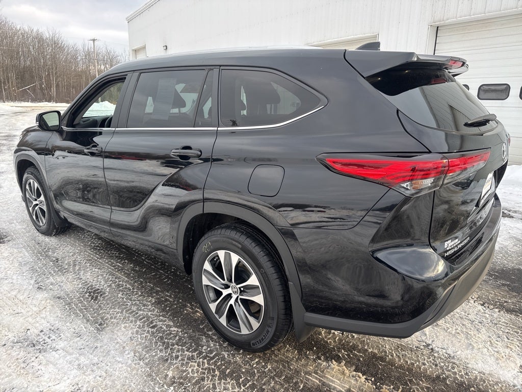 2023 Toyota Highlander L
