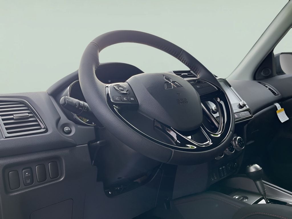 2025 Mitsubishi Outlander Sport 2.0 LE