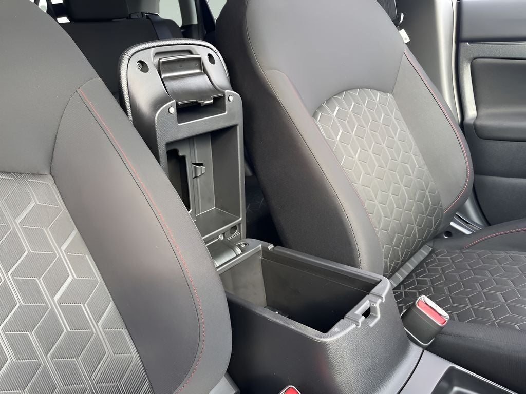 2025 Mitsubishi Outlander Sport 2.0 LE