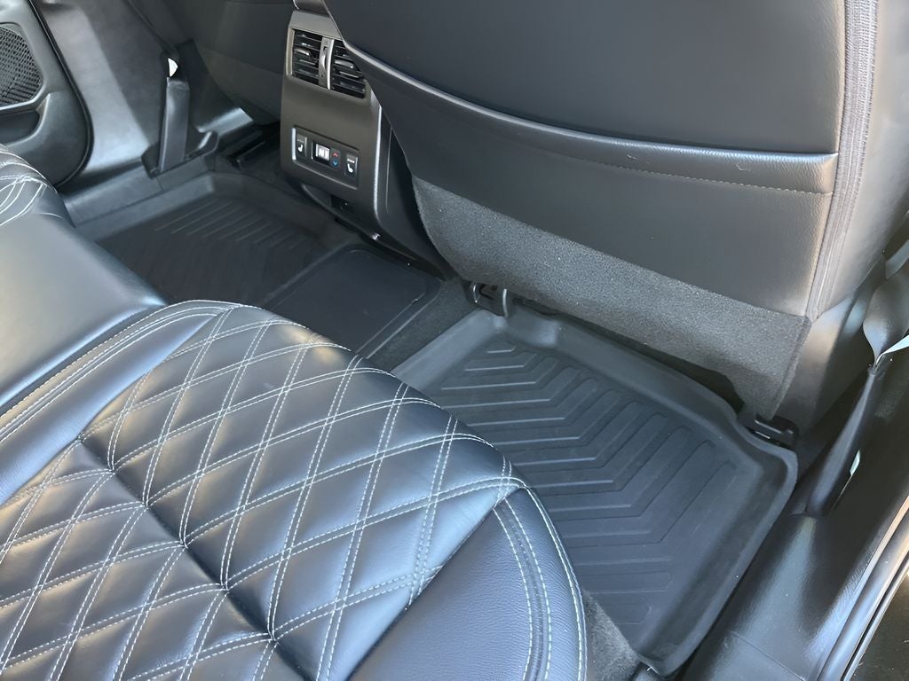 2023 Mitsubishi Outlander PHEV SEL