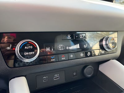 2023 Mitsubishi Outlander PHEV SEL