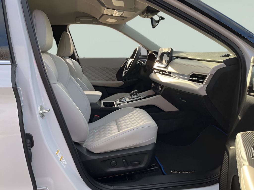 2023 Mitsubishi Outlander PHEV SEL