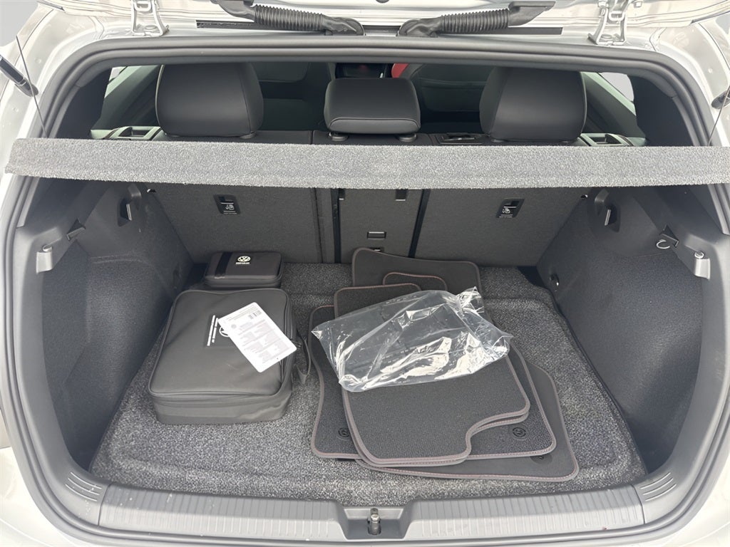 2024 Volkswagen Golf GTI 2.0T SE