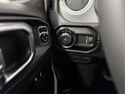 2024 Jeep Wrangler 4-Door Sahara