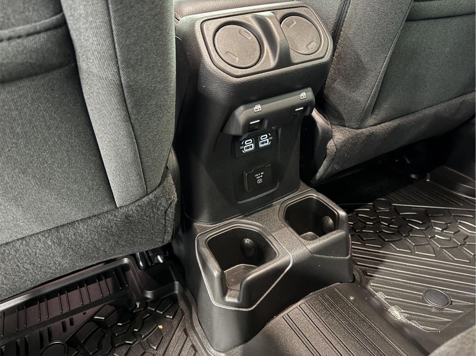 2024 Jeep Wrangler 4-Door Sahara