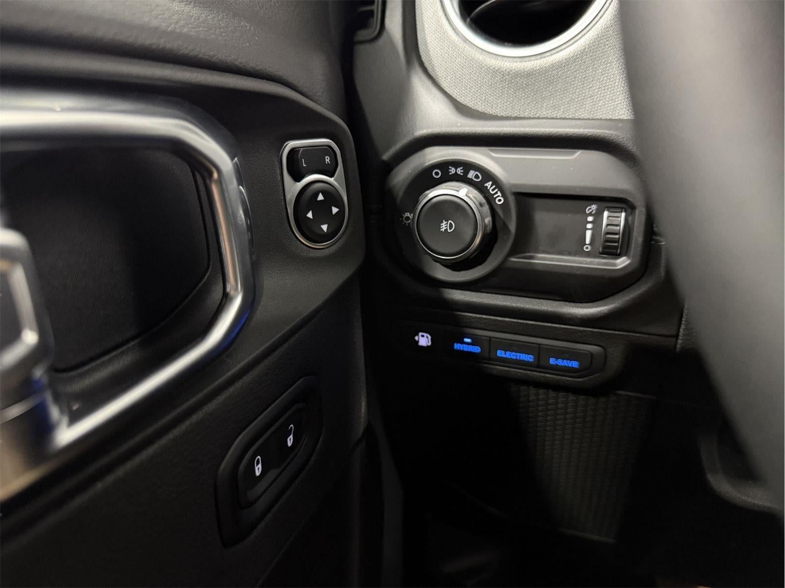 2025 Jeep Wrangler 4xe Sahara 4xe