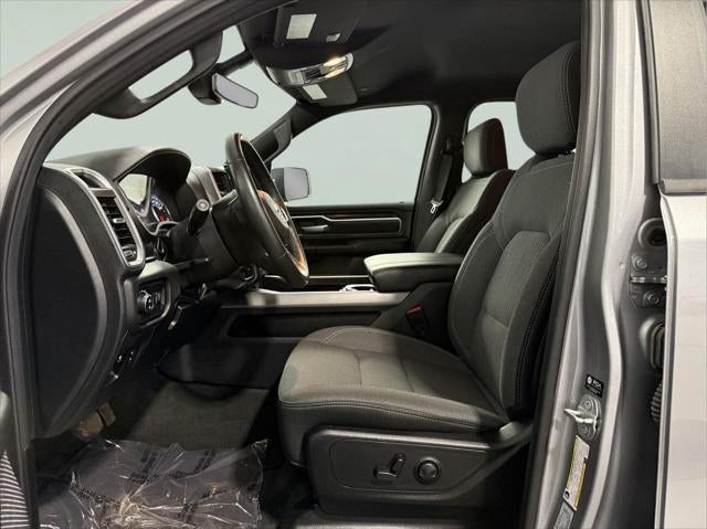 2024 RAM 1500 Big Horn Crew Cab 4x4 5'7' Box