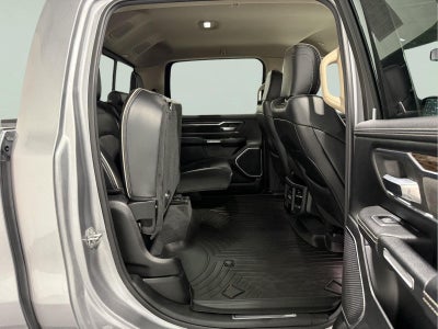 2019 RAM 1500 Laramie Crew Cab 4x4 5'7' Box