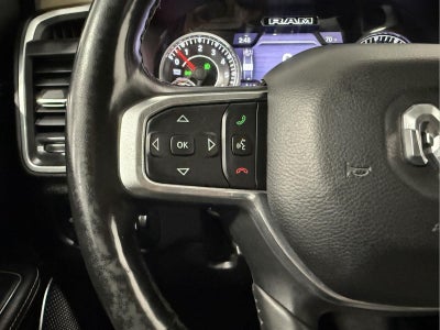 2019 RAM 1500 Laramie Crew Cab 4x4 5'7' Box