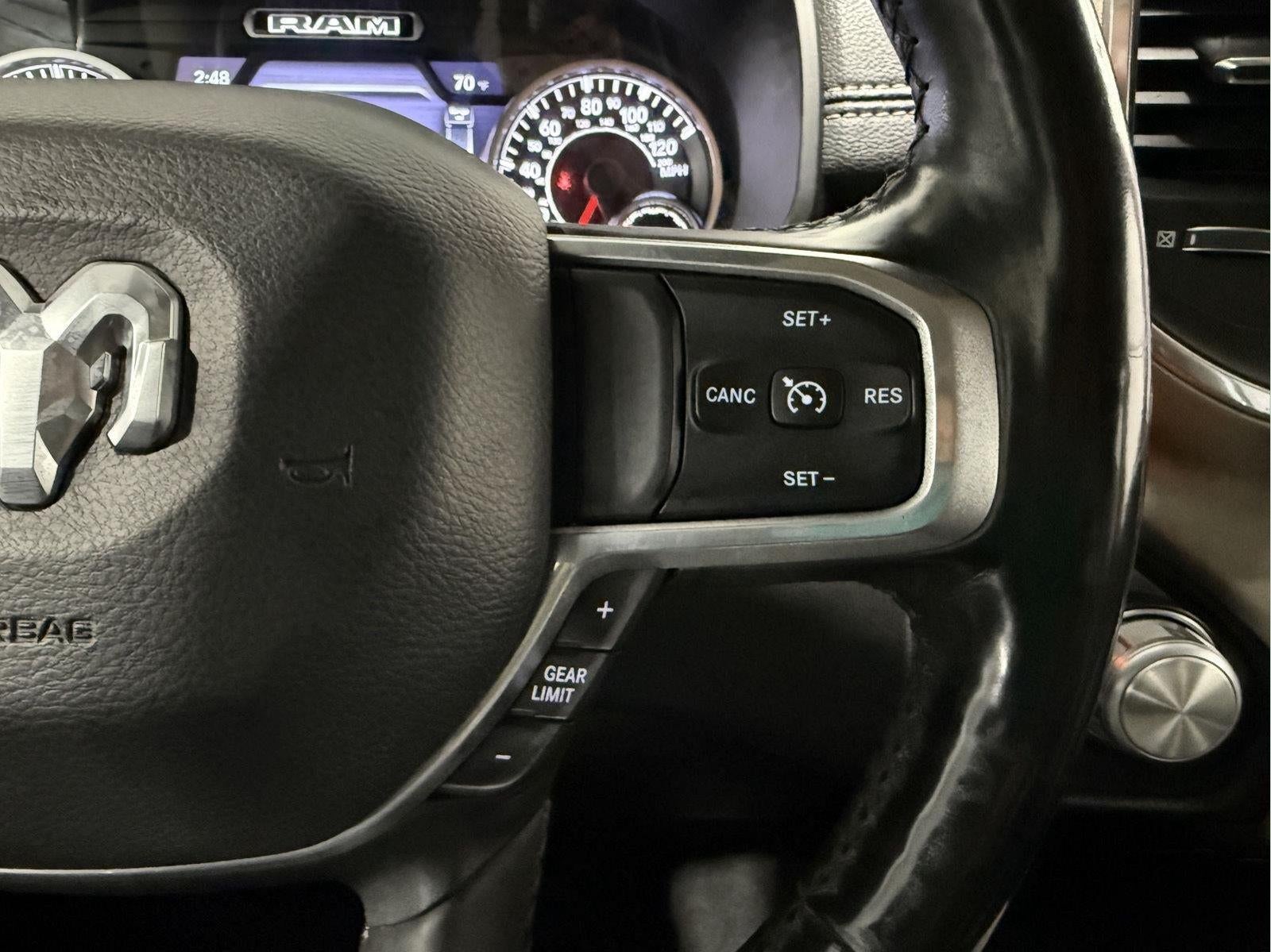 2019 RAM 1500 Laramie Crew Cab 4x4 5'7' Box