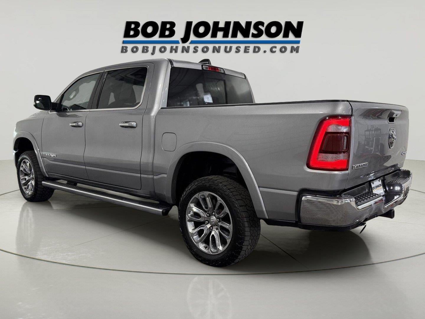 2019 RAM 1500 Laramie Crew Cab 4x4 5'7' Box