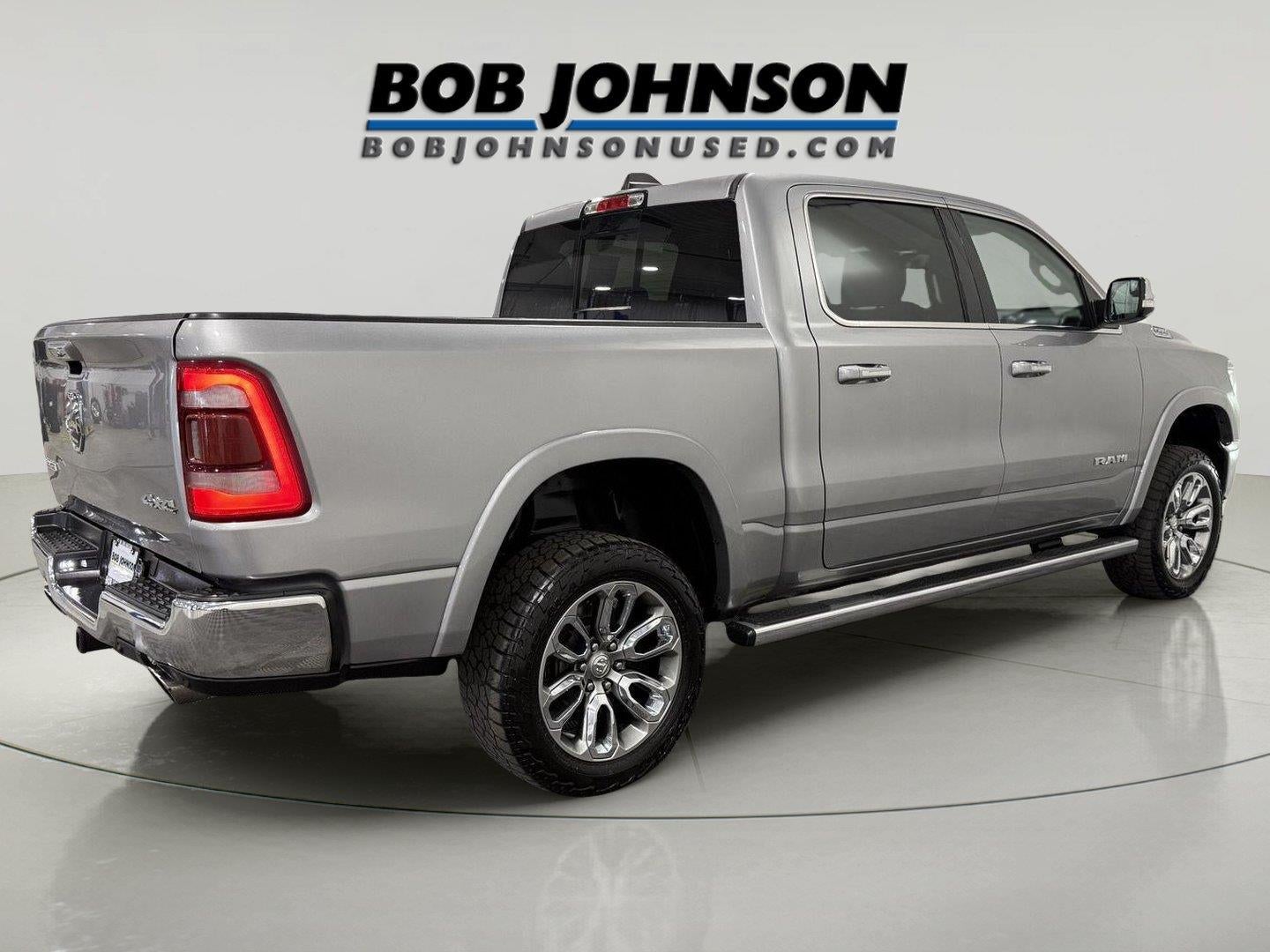 2019 RAM 1500 Laramie Crew Cab 4x4 5'7' Box