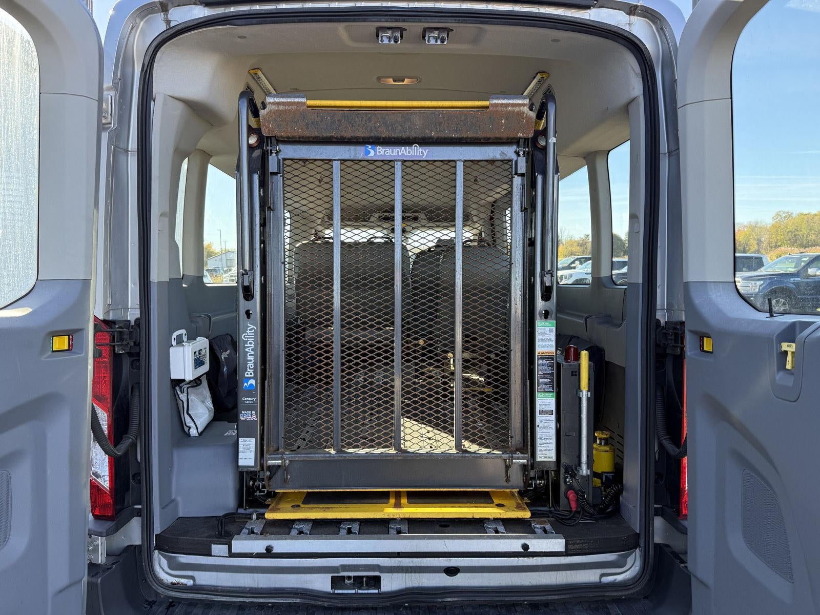2017 Ford Transit-350 XL