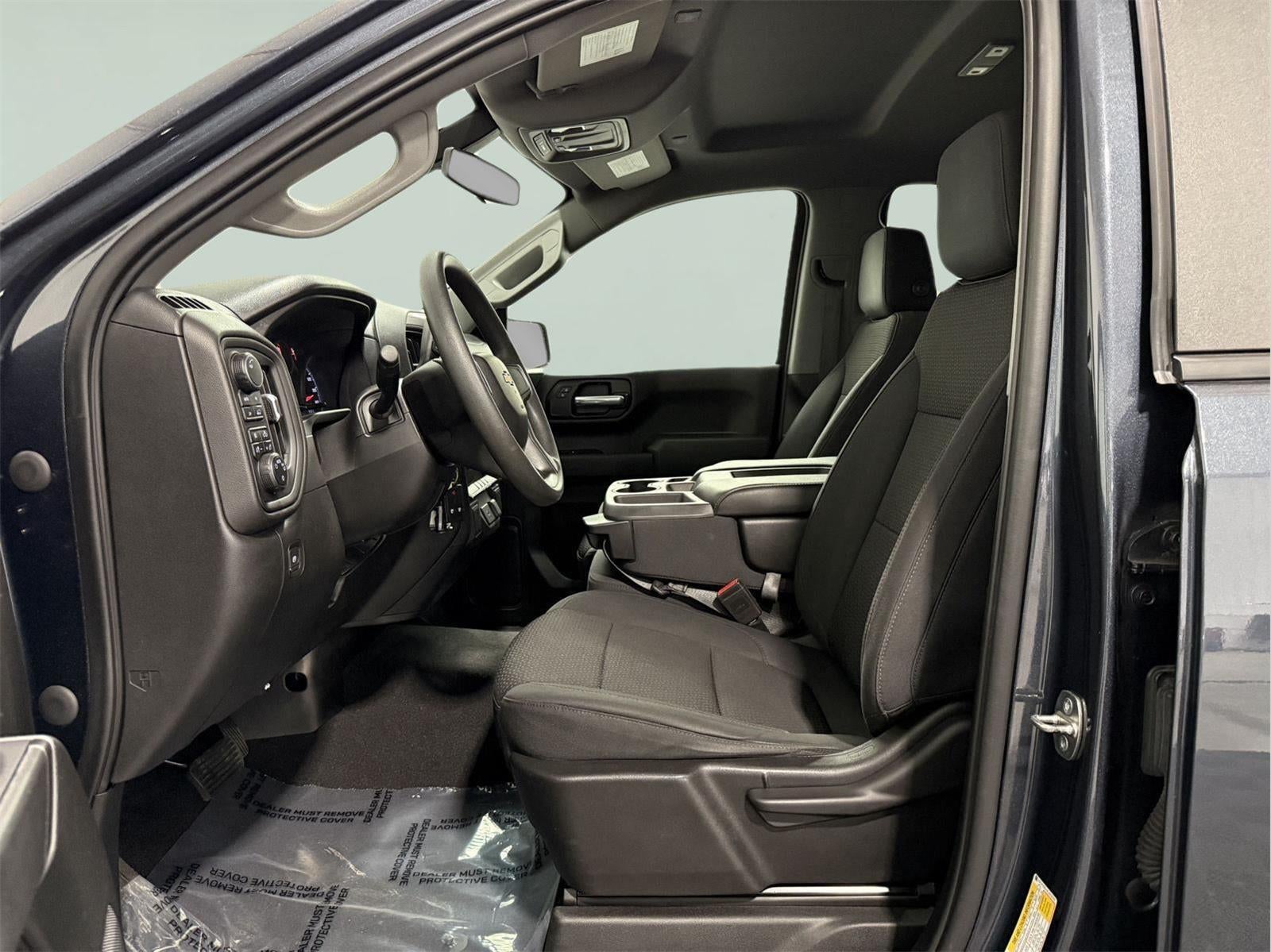 2020 Chevrolet Silverado 1500 4WD Double Cab Standard Bed Custom