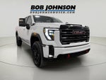 2025 GMC Sierra 2500HD 4WD Crew Cab Standard Bed AT4
