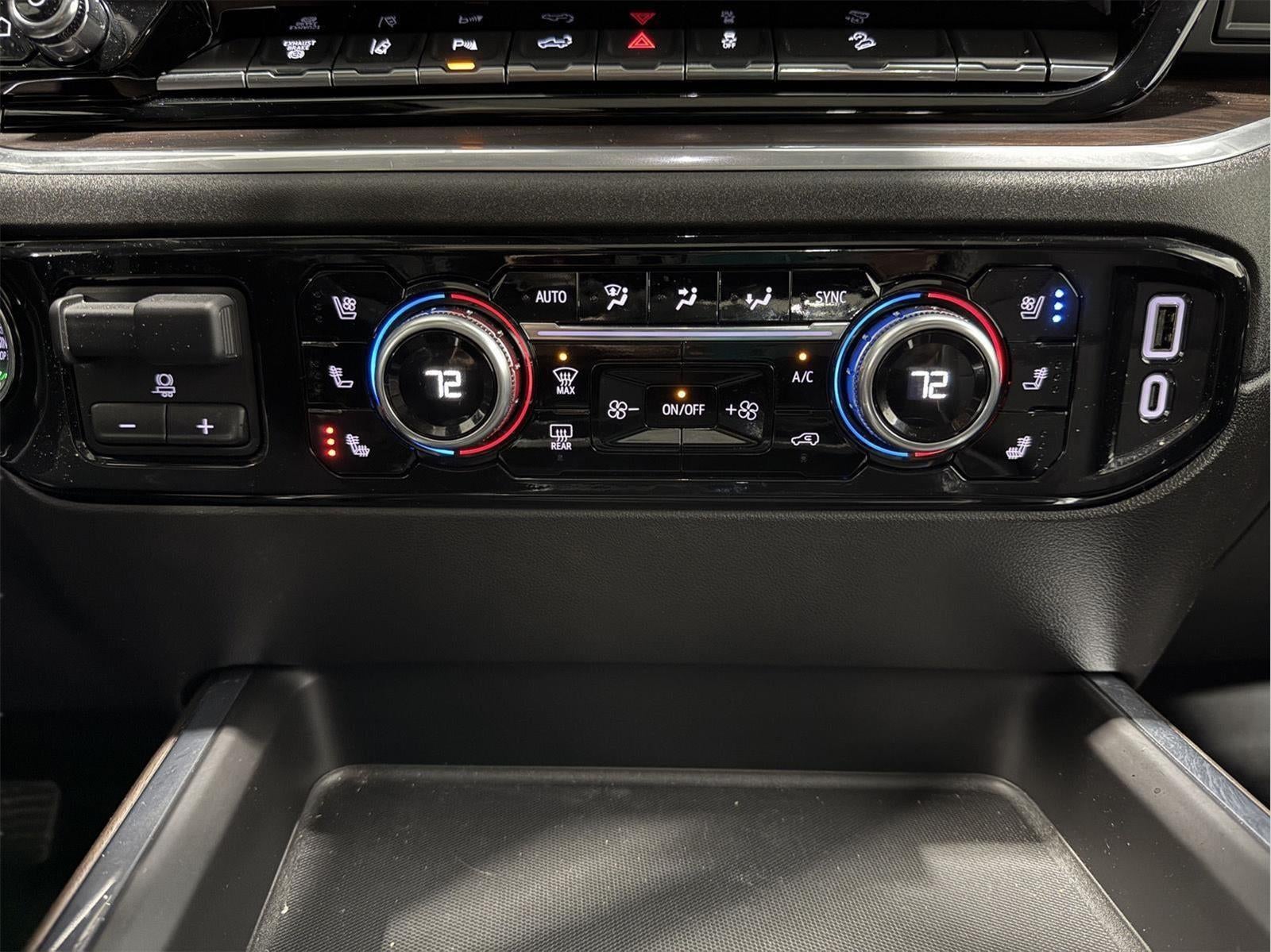 2025 GMC Sierra 2500HD 4WD Crew Cab Standard Bed SLT