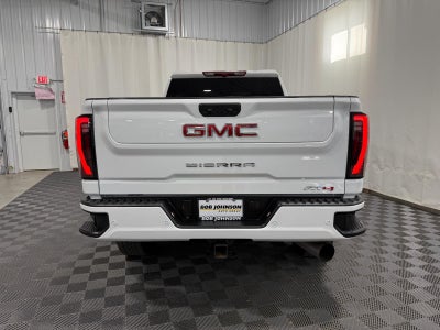 2025 GMC Sierra 2500HD 4WD Crew Cab Standard Bed AT4
