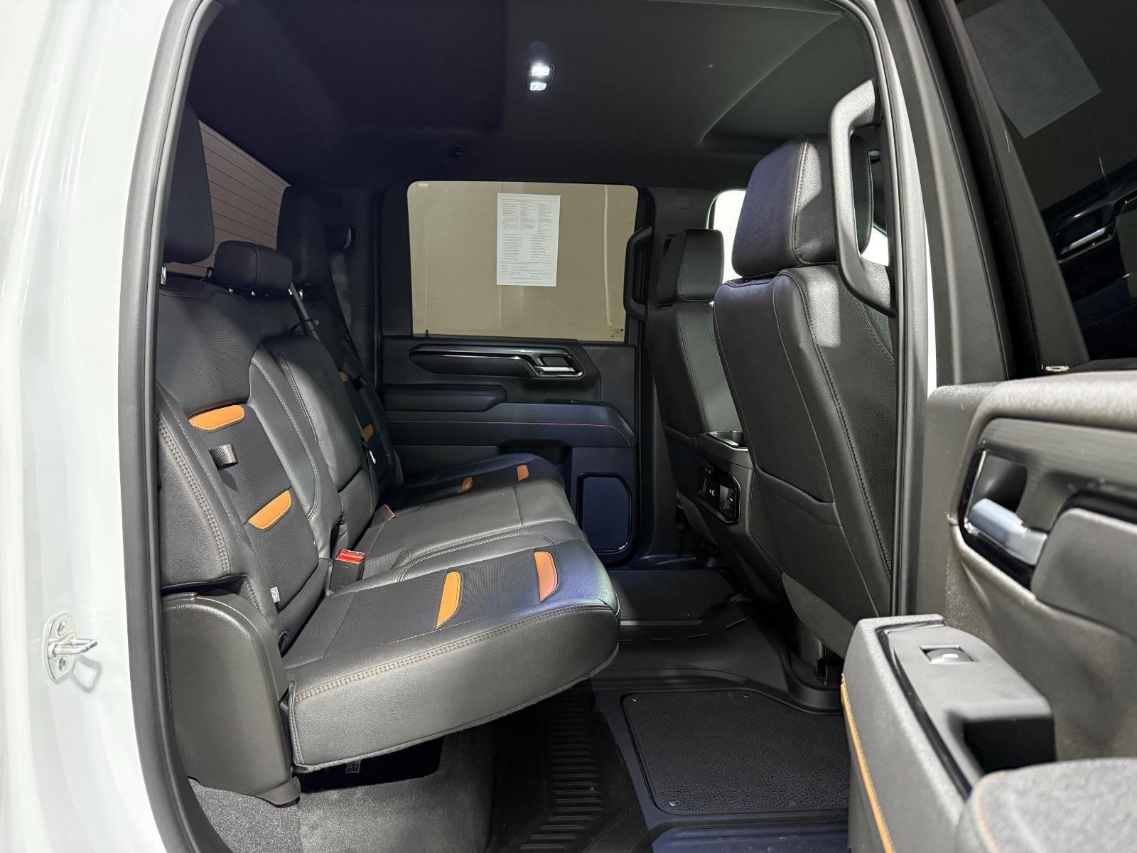 2025 GMC Sierra 2500HD 4WD Crew Cab Standard Bed AT4