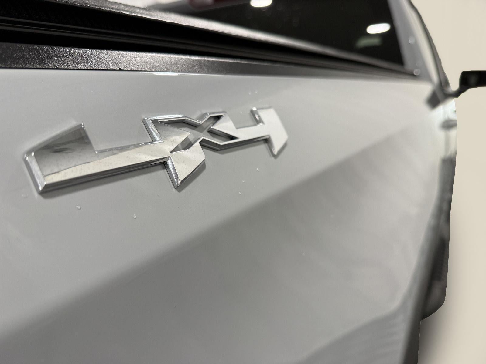 2024 GMC Sierra 1500 4WD Crew Cab Short Box Elevation with 3VL