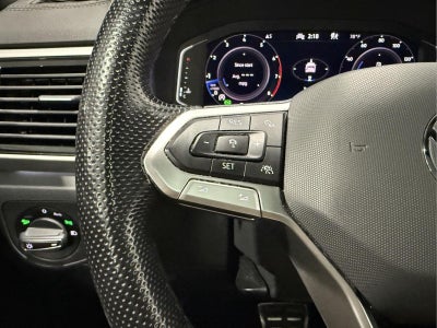 2022 Volkswagen Atlas Cross Sport 3.6L V6 SEL Premium R-Line