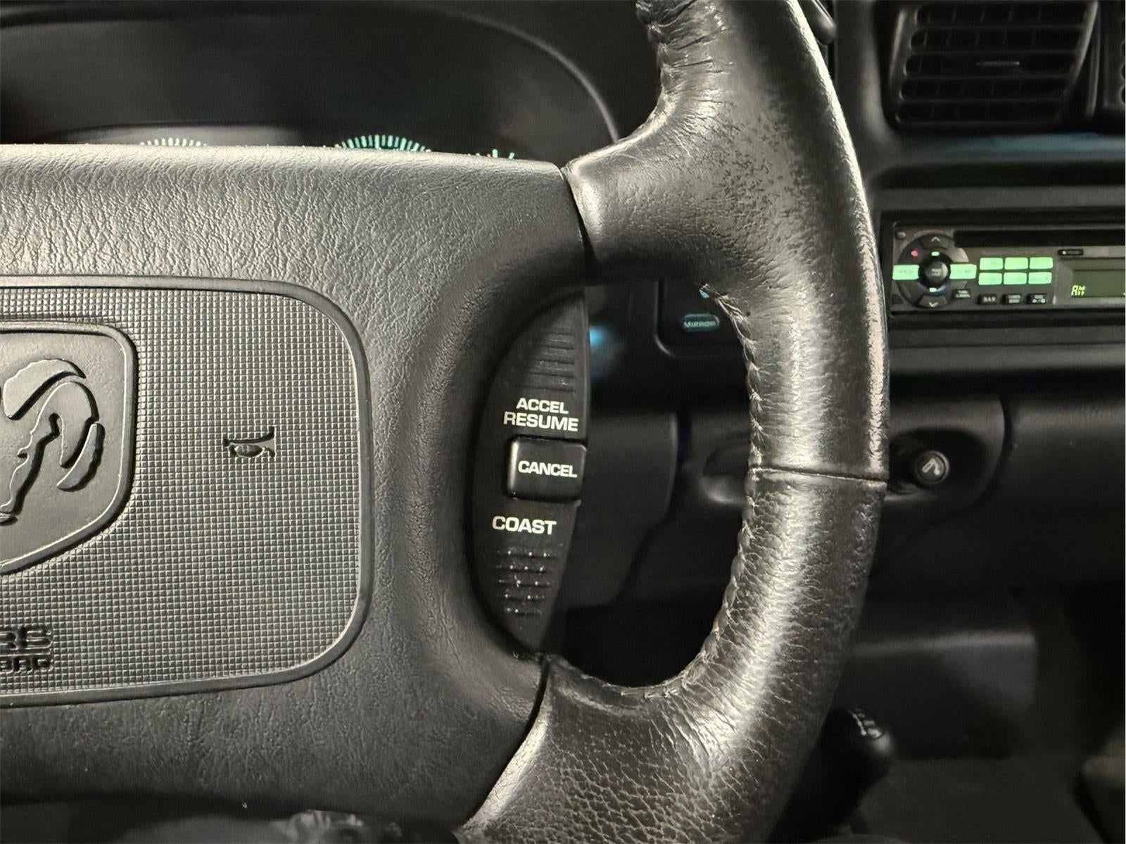 1999 Dodge Ram 1500 2dr Club Cab 139 WB 4WD
