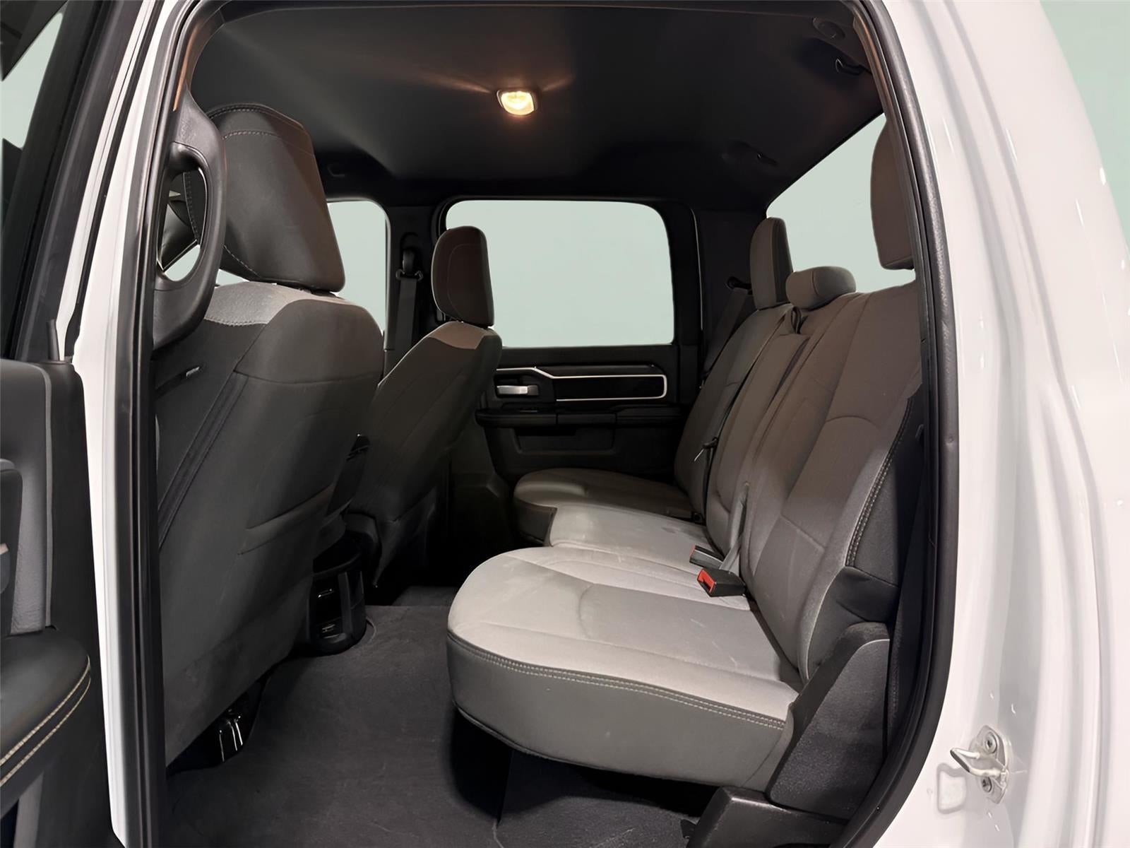 2024 RAM 3500 Big Horn Crew Cab 4x4 8' Box