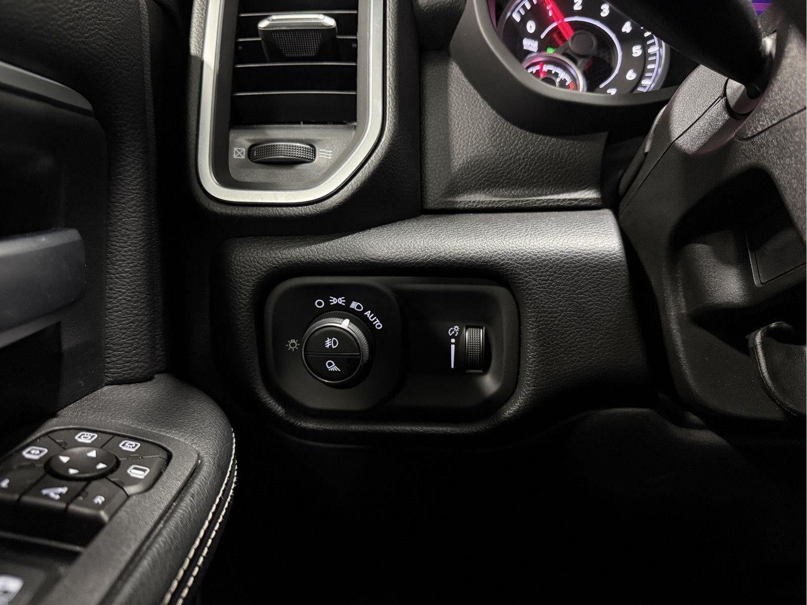 2026 RAM 2500 Big Horn Crew Cab 4x4 6'4' Box