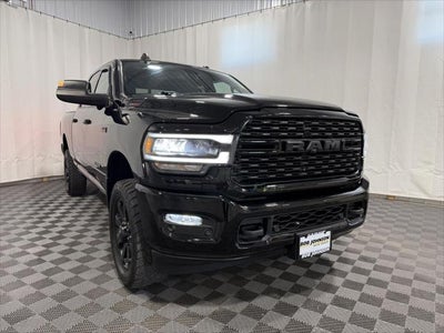 2022 RAM 2500 Big Horn Crew Cab 4x4 6'4' Box