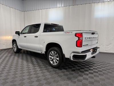 2021 Chevrolet Silverado 1500 4WD Crew Cab Short Bed Custom