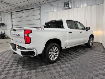2021 Chevrolet Silverado 1500 4WD Crew Cab Short Bed Custom