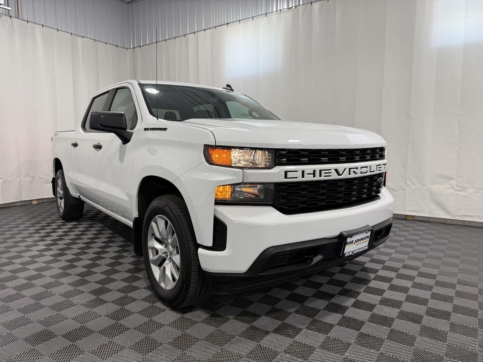 2021 Chevrolet Silverado 1500 4WD Crew Cab Short Bed Custom