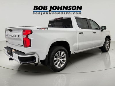 2021 Chevrolet Silverado 1500 4WD Crew Cab Short Bed Custom