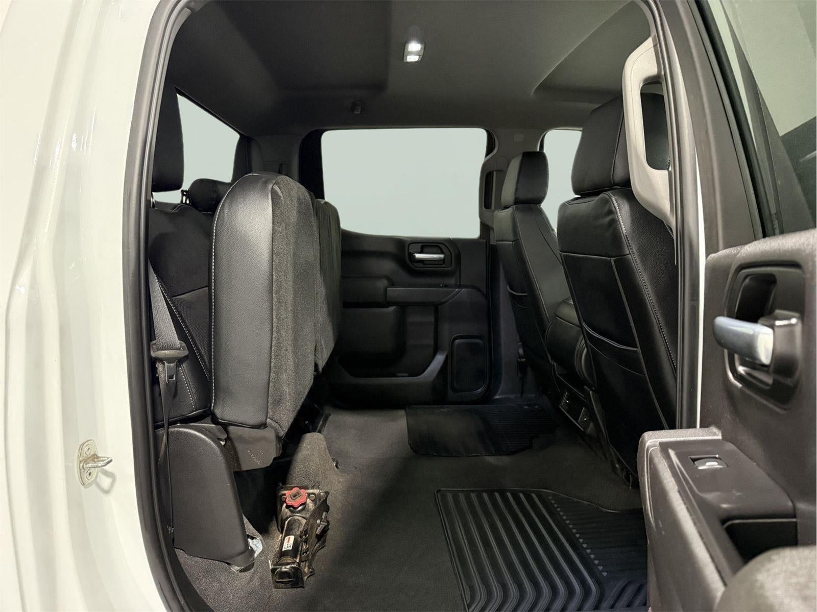 2021 Chevrolet Silverado 1500 4WD Crew Cab Short Bed Custom