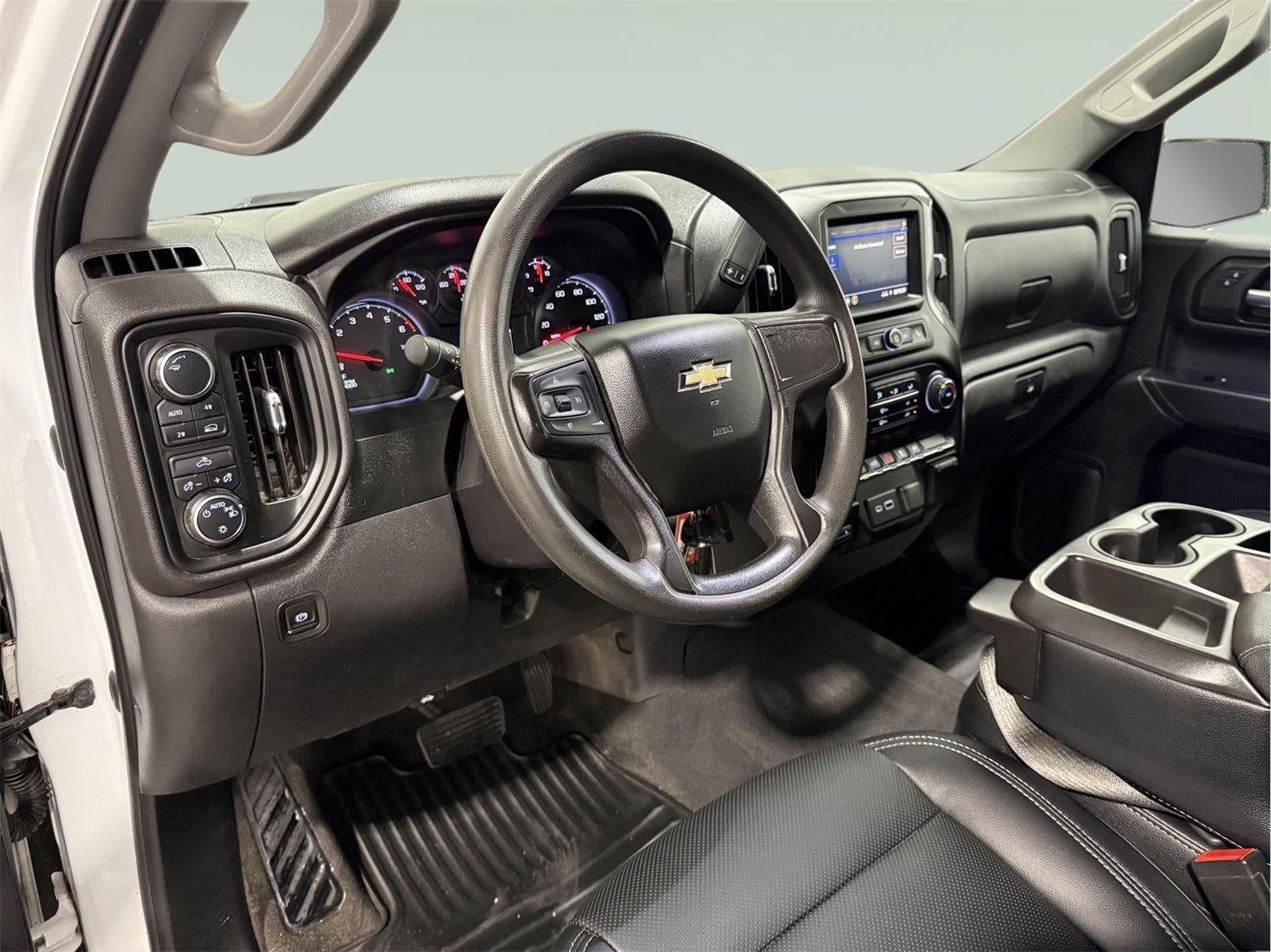 2021 Chevrolet Silverado 1500 4WD Crew Cab Short Bed Custom