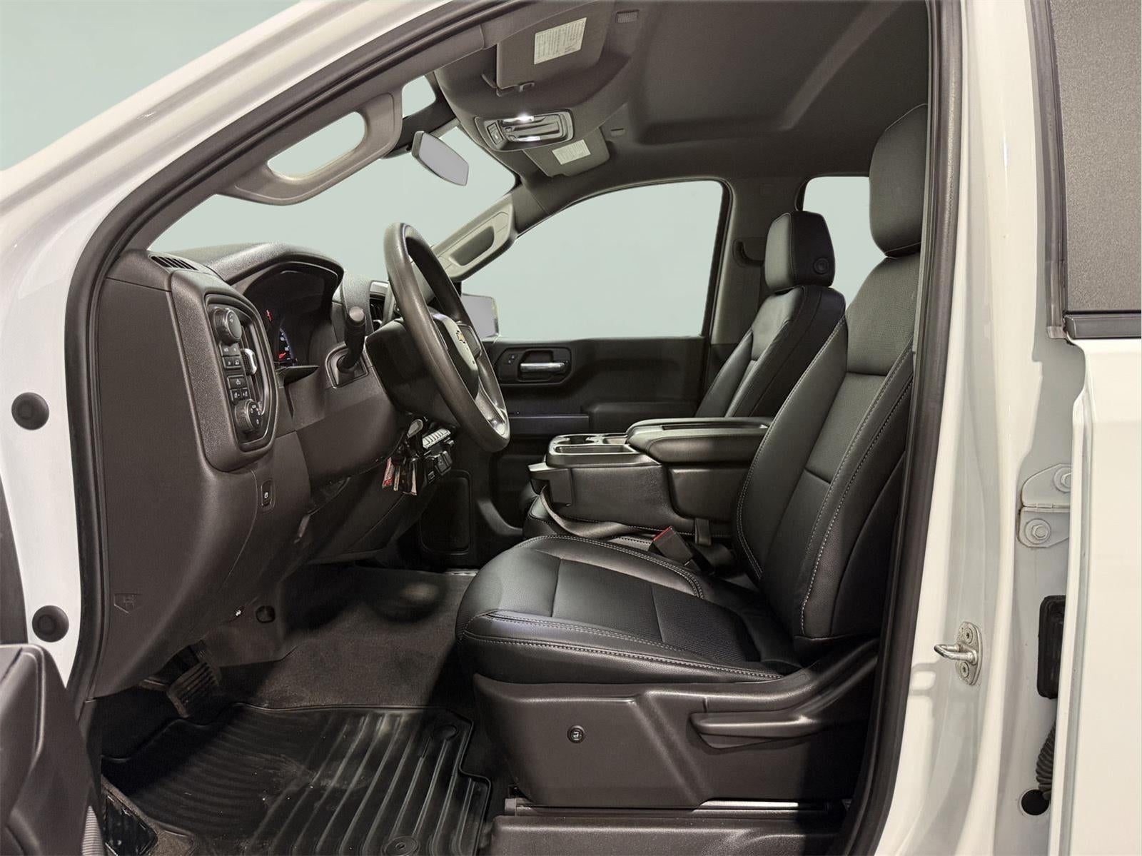 2021 Chevrolet Silverado 1500 4WD Crew Cab Short Bed Custom