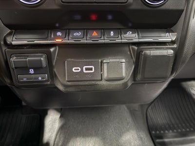 2021 Chevrolet Silverado 1500 4WD Crew Cab Short Bed Custom
