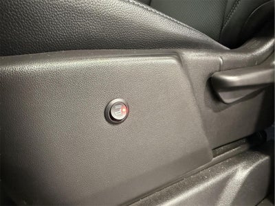 2021 Chevrolet Silverado 1500 4WD Crew Cab Short Bed Custom